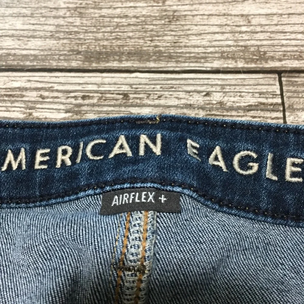 American Eagle Airflex Jean Shorts Men’s 28 Blue Denim (Inseam 9.5) Raw Hem